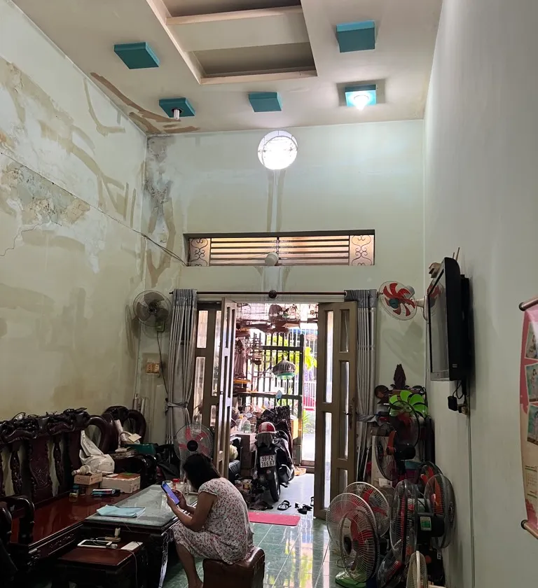 Bán nhà mặt phố 61m² tại Thủ Đức, thuận tiện, hướng Nam, giá 4.65 tỷ... Bán nhà mặt phố tại Long Bình, Hồ Chí Minh 01
