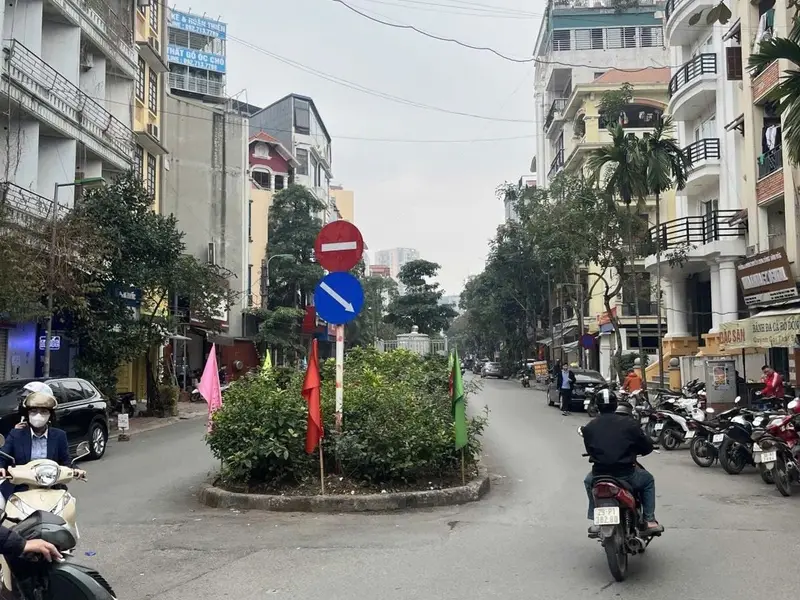 Bán đất tặng nhà Mặt phố Đặng Thùy Trâm - Cầu Giấy - Xây Tòa văn phòng, khách sạn ...... Bán nhà mặt phố tại Nghĩa Đô, Hà Nội 01