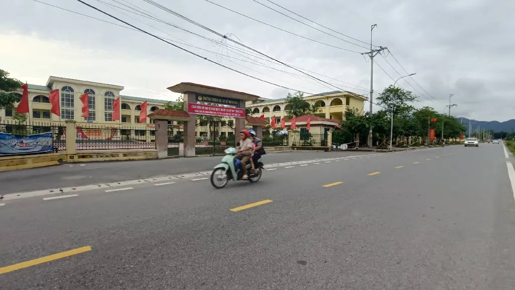Bán nhà 2 tầng mặt phố Minh Phú, mặt tiền rộng, đầu tư siêu lợi... Bán nhà mặt phố tại Kim Anh, Hà Nội 01