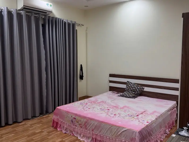 Bán nhà 5 tầng khu đô thị Him Lam Đại Phúc.
Diện tích 75m².
Mặt tiền 5m.
Nằm ngay cao tốc Hà Nội -... Bán Shophouse tại Võ Cường, Bắc Ninh 01