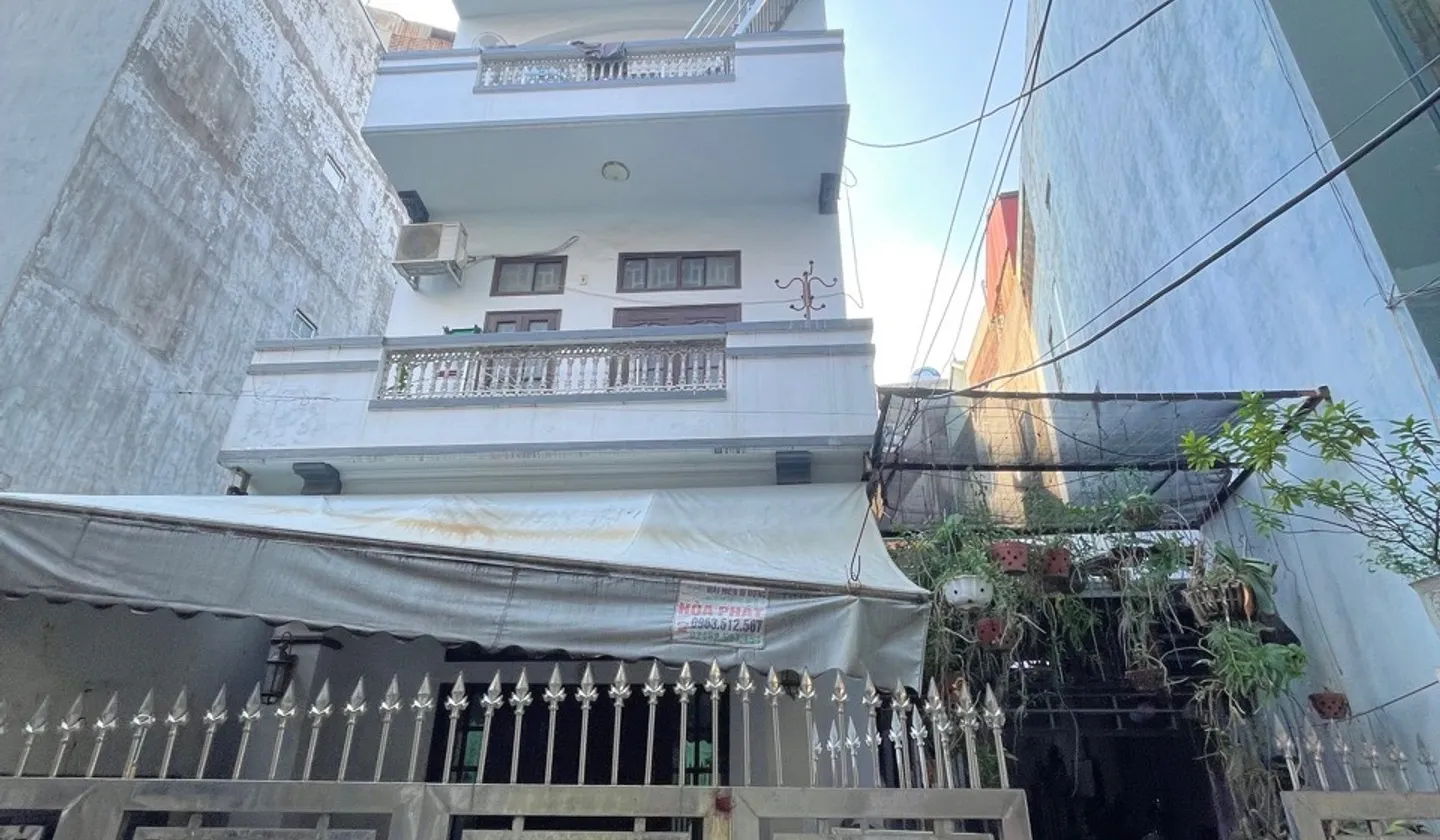 Bán nhà riêng 4 tầng tại Hà Đông, mặt tiền 7m, phù hợp làm văn phòng hoặc kinh doanh... Bán nhà riêng tại Kiến Hưng, Hà Nội 01