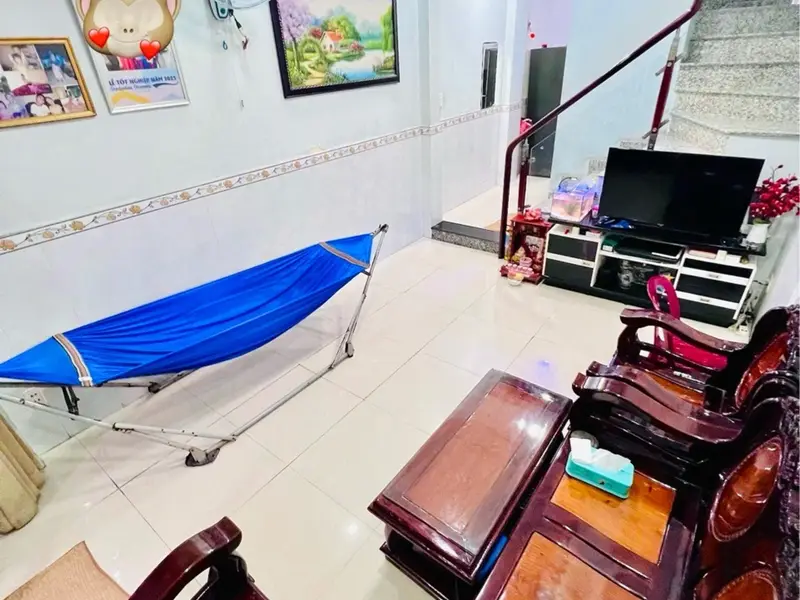 - NHÀ HBG GÒ VẤP NGAY CV LÀNG HOA - 38M2 - 2 TẦNG - 3PN & WC - CHÀO 3,3 TỶ - TL - CHƯA ĐẾN 100T/M2... Bán nhà riêng tại Thông Tây Hội, Hồ Chí Minh 01