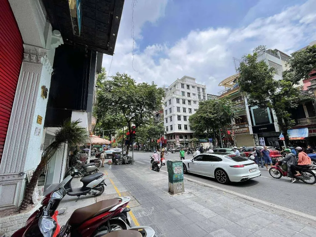 Tòa nhà mặt phố đỉnh cao tại trung tâm Quận Hai Bà Trưng... Bán nhà mặt phố tại Hai Bà Trưng, Hà Nội 01