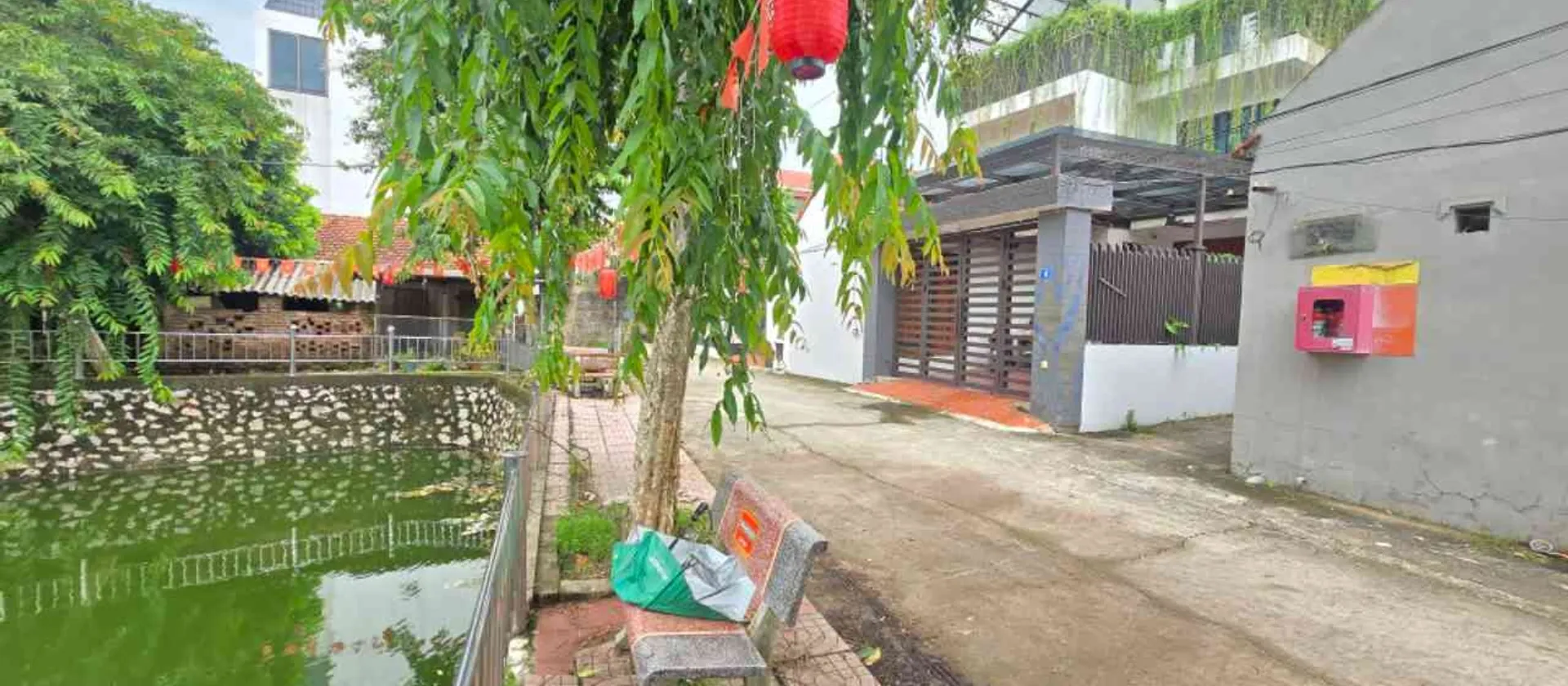Chỉ hơn 2₫ - 50 m - MT = mh = 4,1 m
Thông thoáng View bờ hồ cực thoáng ạ... Bán đất tại Hoài Đức, Hà Nội 01