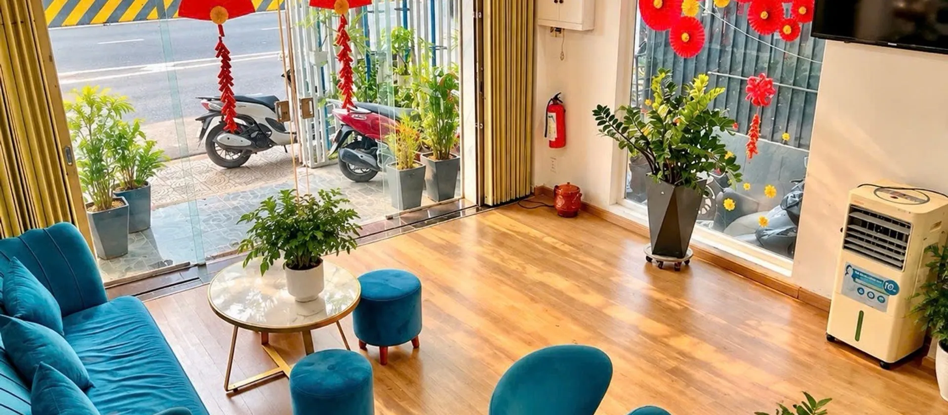 Nhà 4 tầng lô góc mặt phố Duy Tân giá chỉ 7,x ty, Thuận tiện tiếp cận sân bay quốc tế Đà Nẵng... Bán nhà mặt phố tại Hòa Cường, Đà Nẵng 01