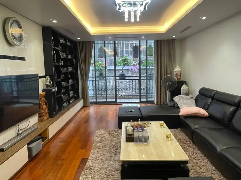 Bán nhà mặt phố Hai Bà Trưng 120m2 mặt tiền gần 5m có nhà đẹp kinh doanh luôn, chỉ 25 tỷ... Bán nhà mặt phố tại An Biên, Hải Phòng 01