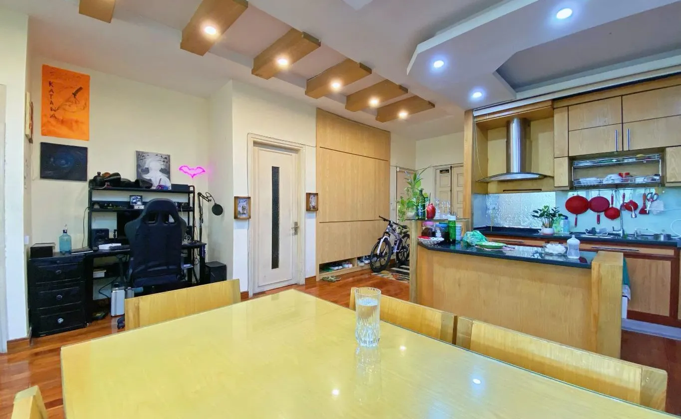 Căn hộ chung cư cao cấp tại trung tâm Hà Nội, diện tích rộng 199m2... Bán căn hộ chung cư tại Giảng Võ, Hà Nội 01