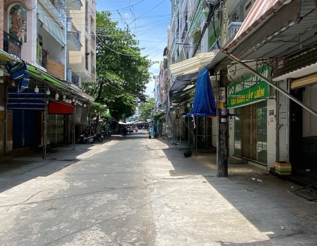 Nhà 5 phòng ngay trung tâm Quang Trung - tiện kinh doanh và ở... Bán nhà riêng tại Thông Tây Hội, Hồ Chí Minh 01