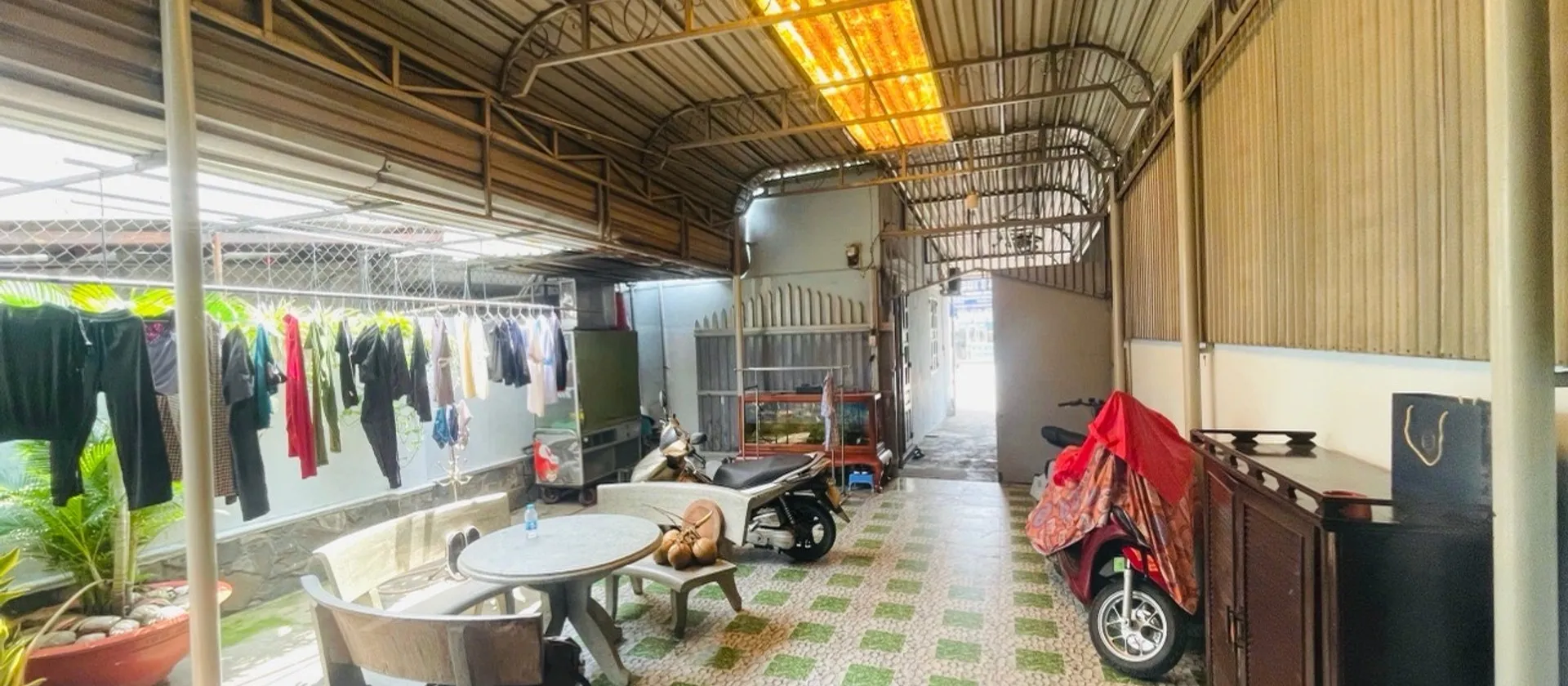 Bán nhà mặt phố 3 tầng Phường Dĩ An, Hồ Chí Minh, diện tích 183.8 m2, pháp lý cơ sở... Bán nhà mặt phố tại Dĩ An, Hồ Chí Minh 01
