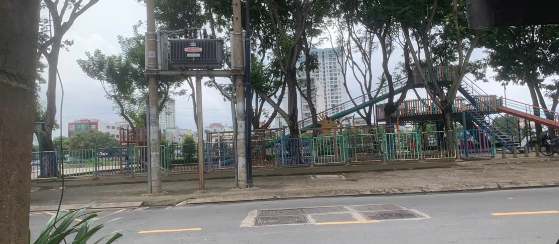 Trục Tôn Thất Thuyết - bán đất tặng nhà - 35m2 - sổ vuông - khu dân cư hiện hữu - Chào 3T nhỉnh... Bán nhà mặt phố tại Xóm Chiếu, Hồ Chí Minh 01