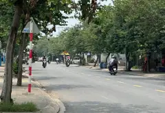 Mua Bán nhà khu vực Đông Chiêu A phù hợp làm biệt thự nghỉ dưỡng hoặc CHDV, hẻm xe tải thông... Bán nhà riêng tại Dĩ An, Hồ Chí Minh 01
