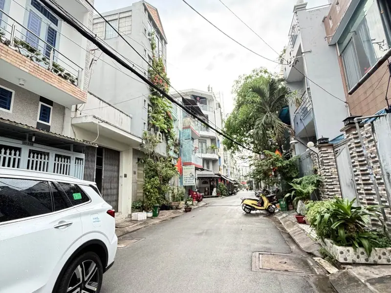 Nhà mặt phố 2 tầng, 3 phòng ngủ, kinh doanh tốt tại Tân Phú... Bán nhà mặt phố tại Phú Thọ Hòa, Hồ Chí Minh 01