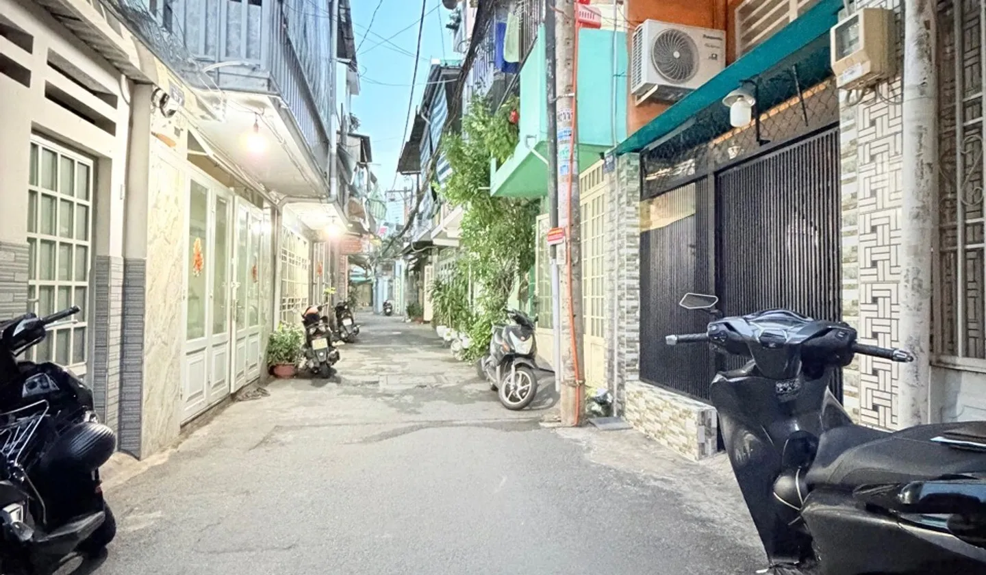 Cơ hội sở hữu nhà mặt phố Tân Bình giá tốt, hiếm có khó tìm... Bán nhà mặt phố tại Tân Hòa, Hồ Chí Minh 01