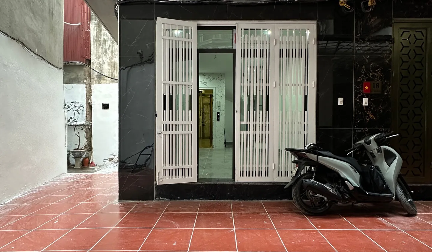 Nhà 5 Tầng Sang Chảnh Tại Trần Khát Chân - Giá Sốc Chỉ 12.5 Tỷ! 🏠✨... Bán nhà riêng tại Hai Bà Trưng, Hà Nội 01