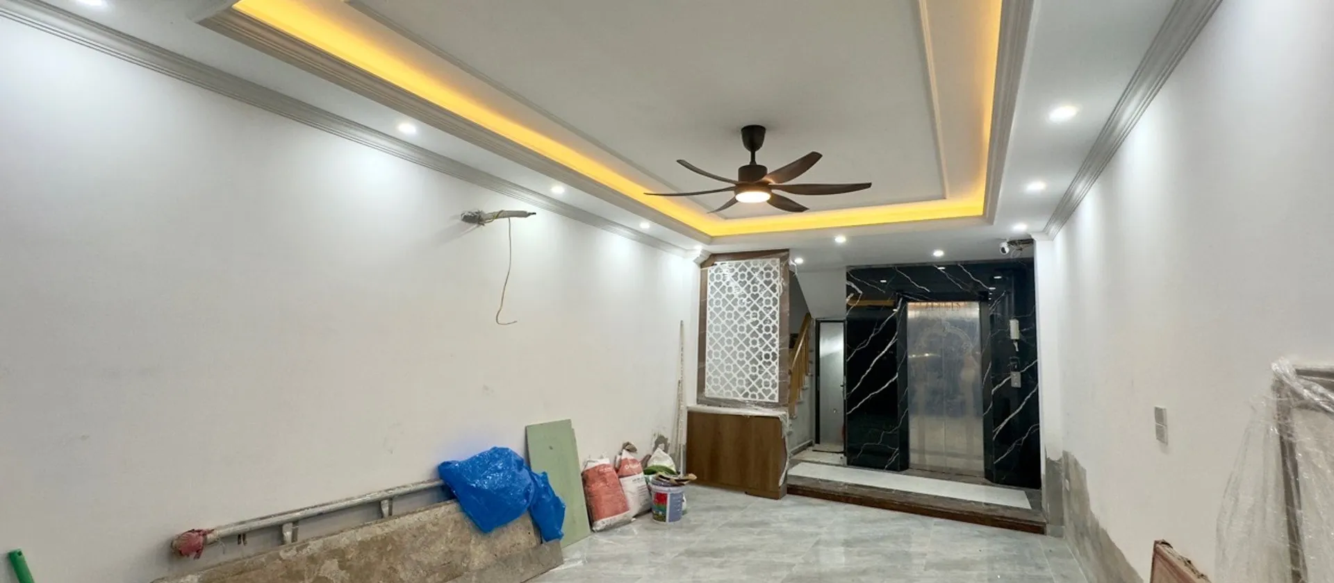Nhà 7 tầng mới toanh, tiện nghi đỉnh cao ngay Hồ Tùng Mậu... Bán nhà riêng tại Phú Diễn, Hà Nội 01