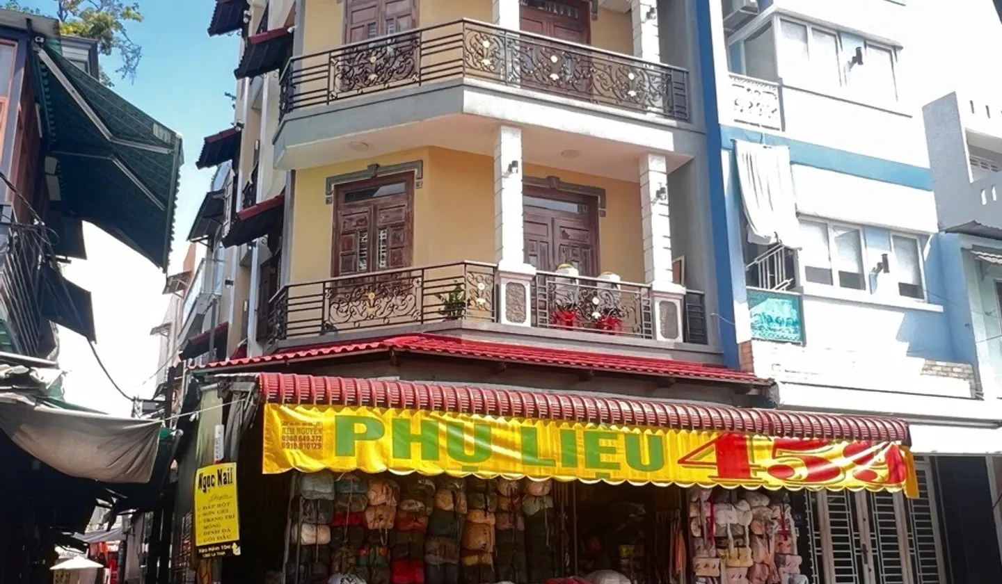 Vị trí cực đẹp, mặt tiền lô góc ngay khu Chợ Vải Phú Thọ Hòa, khu vực kinh doanh vải sầm uất, lượn... Bán nhà mặt phố tại Phú Thọ Hòa, Hồ Chí Minh 01