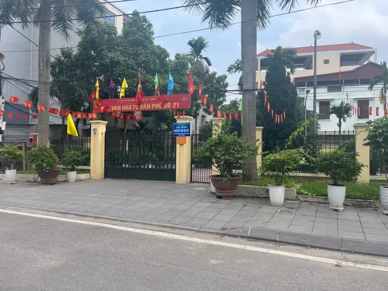 Kho xưởng ô tô tránh - Kinh doanh sầm uất ngay Thượng Thanh... Bán kho, nhà xưởng tại Việt Hưng, Hà Nội 01