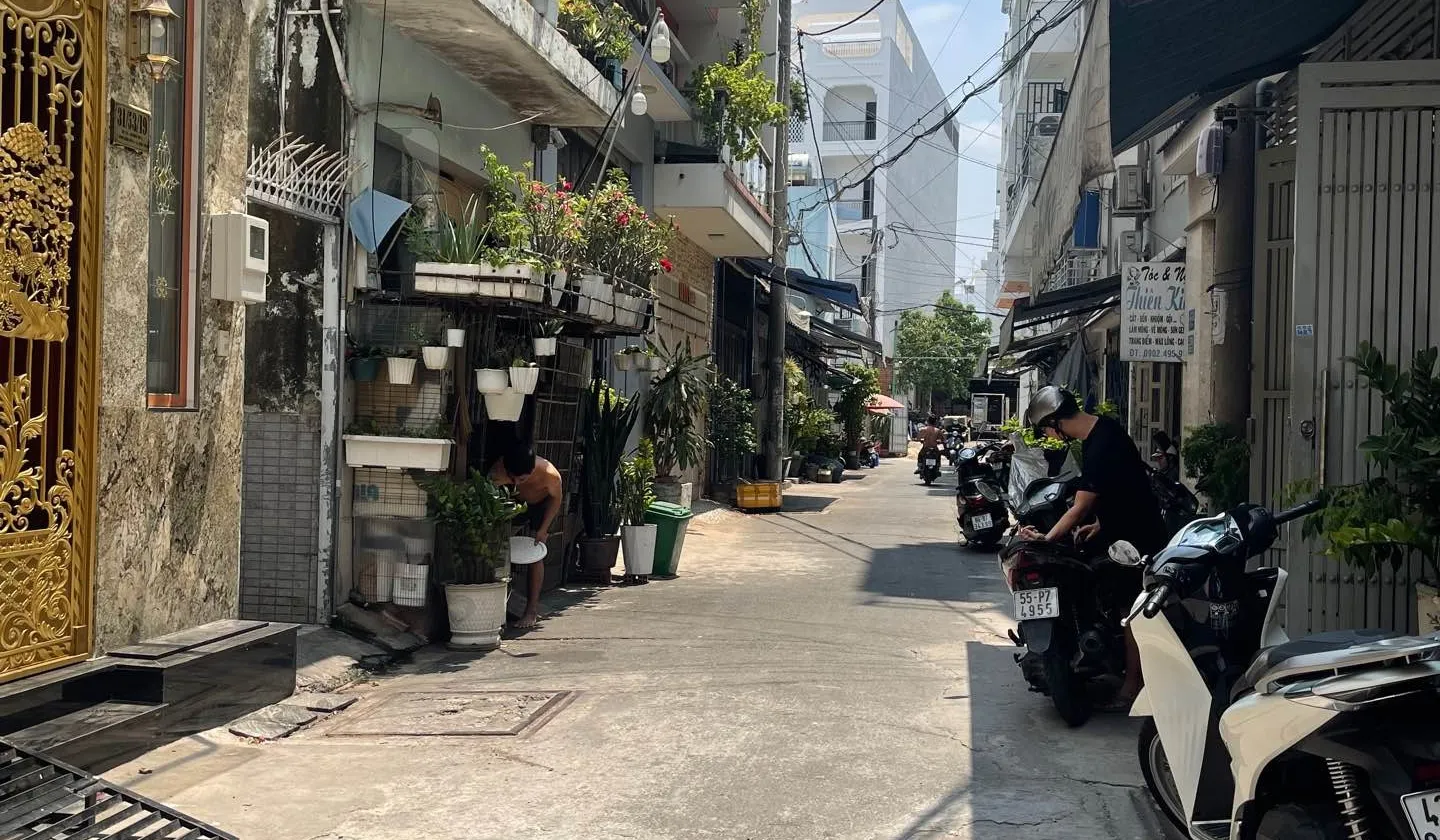 Bán nhà riêng 2 tầng tại quận Bình Tân, diện tích 26m2, pháp lý cơ sở... Bán nhà riêng tại Bình Hưng Hòa, Hồ Chí Minh 01