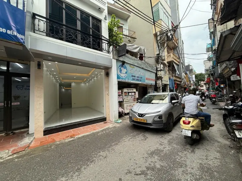 Bán nhà mặt phố Định Công Thượng 5 tầng, 2 mặt tiền, thang máy, kinh doanh sầm uất... Bán nhà mặt phố tại Định Công, Hà Nội 01