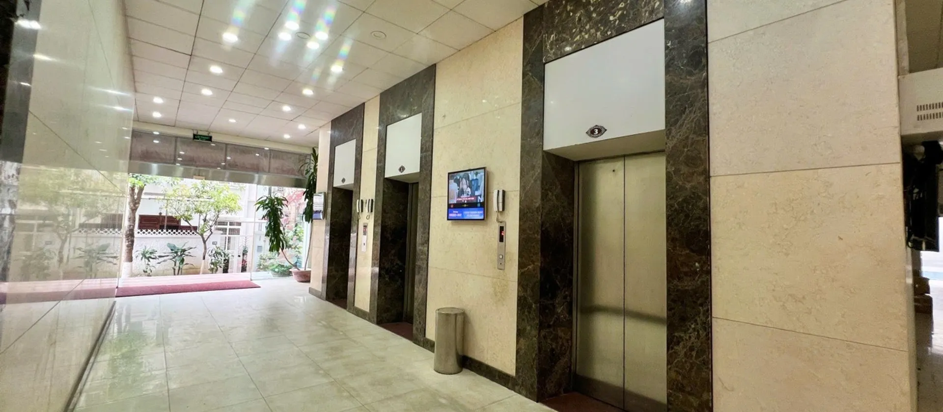 Bán căn hộ lô góc 3 phòng ngủ gần Đại học Bách Kinh Xây... Bán căn hộ chung cư tại Tương Mai, Hà Nội 01