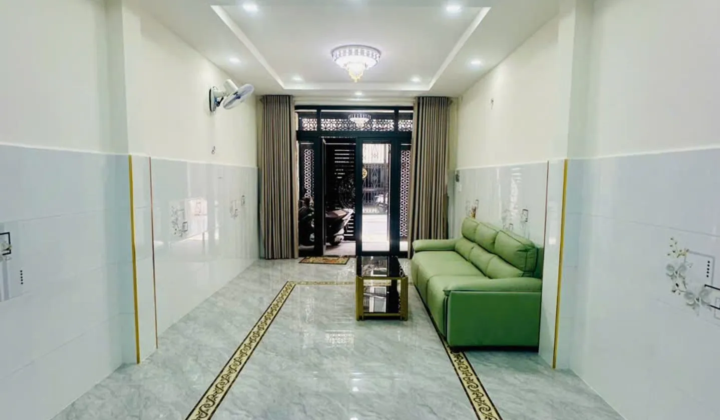 Nhà riêng 4 tầng diện tích 47m² tại Giải Phóng, Tân Bình, giá 11.2 tỷ VNĐ... Bán nhà riêng tại Tân Sơn Nhất, Hồ Chí Minh 01