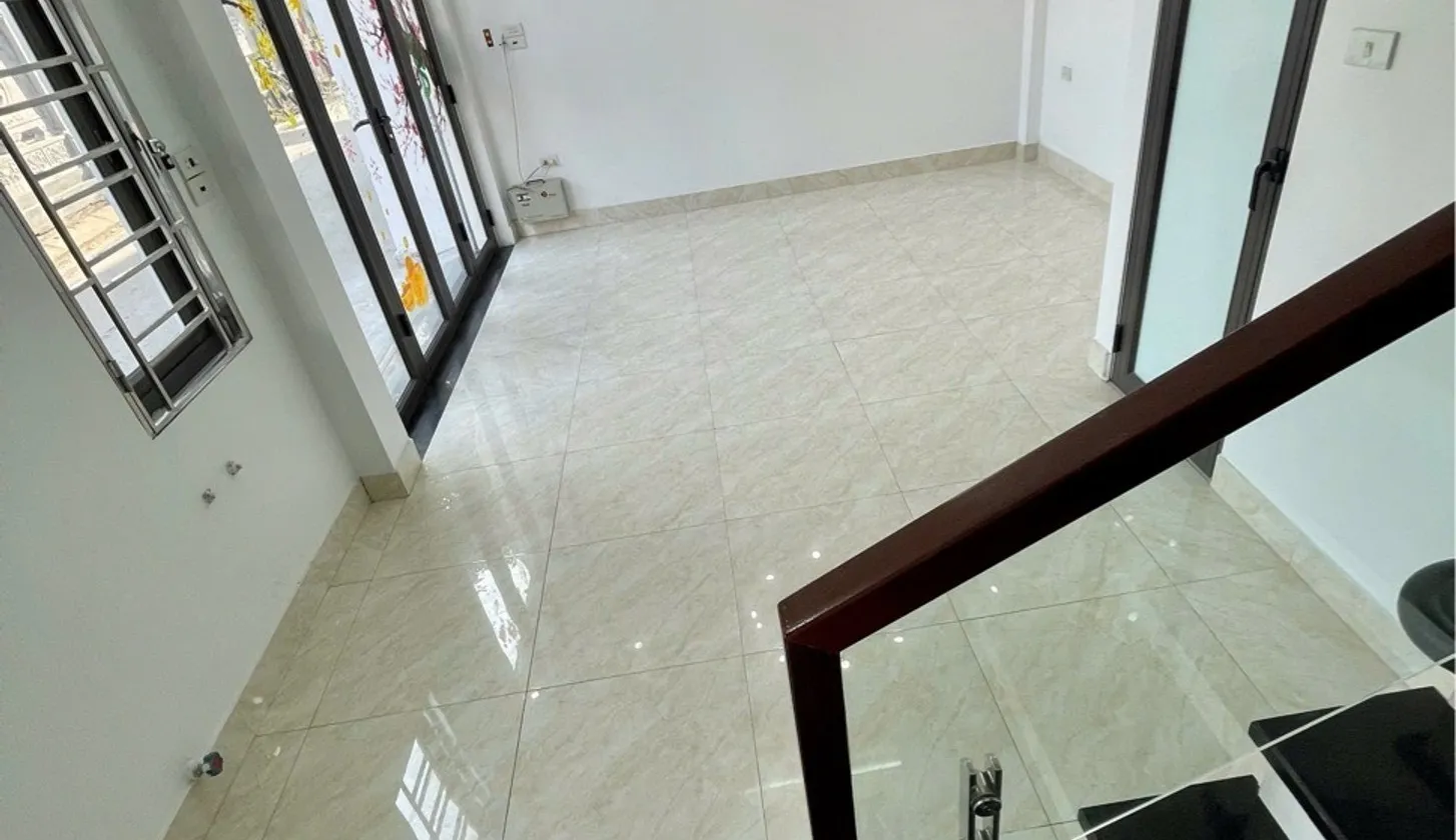 Nhà mặt phố Ngô Gia Tự, ngõ thông, kinh doanh đỉnh ô tô qua lại.... Bán nhà mặt phố tại Hải An, Hải Phòng 01