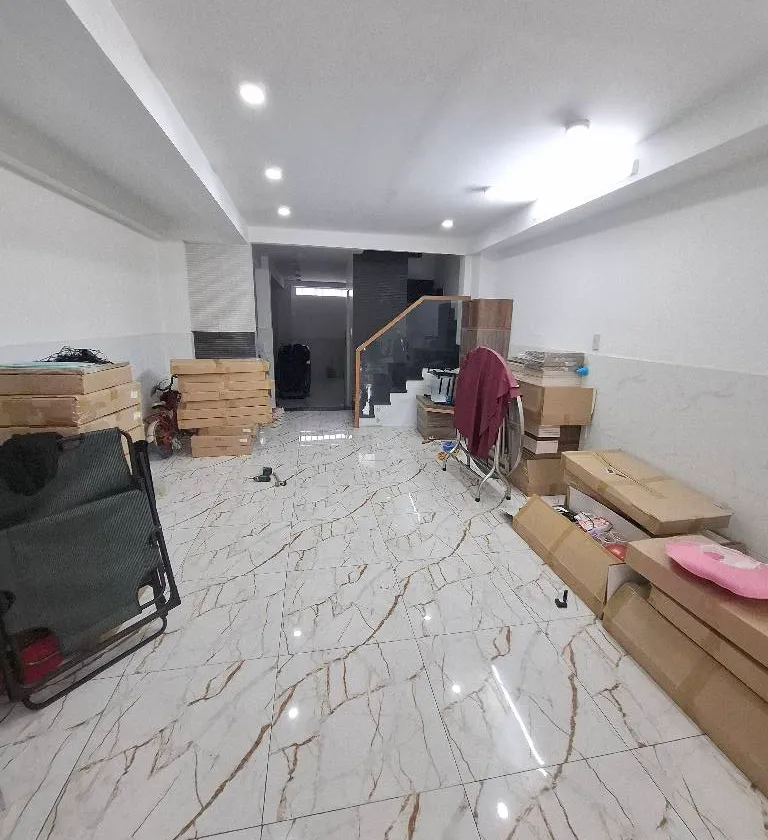 Bán nhà mặt phố Võ Văn Kiệt tại quận trung tâm, diện tích 70.2m², 5 tầng kiên cố... Bán nhà mặt phố tại An Lạc, Hồ Chí Minh 01