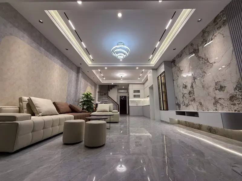Quanh 12 tỷ sở hữu nhà Ngọc Thuỵ 66m2 x 6 tầng thang máy, full nội thất gần trường quốc tế Pháp... Bán nhà riêng tại Bồ Đề, Hà Nội 01