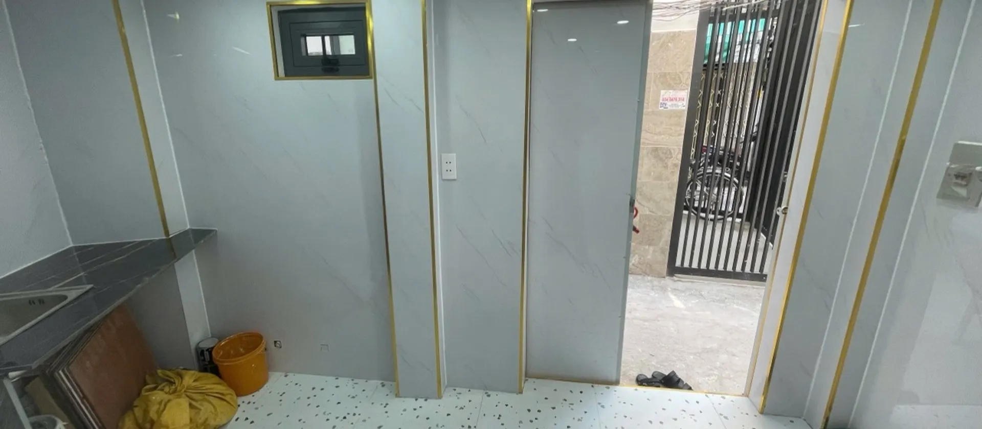 LÔ GÓC 2 MẶT TIỀN - BẾN VÂN ĐỒN Q4 - 3 TẦNG - 1.8 TỶ - FULL NT... Bán nhà riêng tại Vĩnh Hội, Hồ Chí Minh 01