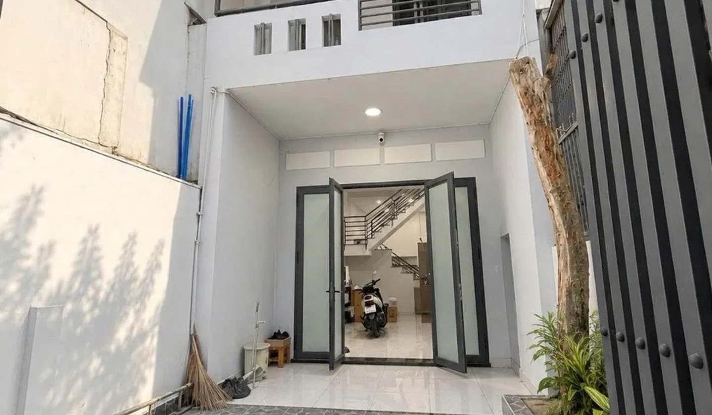 💥💥HẺM Xe Hơi
🏡Gần 70m² x 3PN, 2WC, khách, bếp,… đầy đủ
Giá nhỉnh 5T🌹🌹
👍Vào Ở Ngay
🌎Gò Vấp... Bán nhà riêng tại Gò Vấp, Hồ Chí Minh 01
