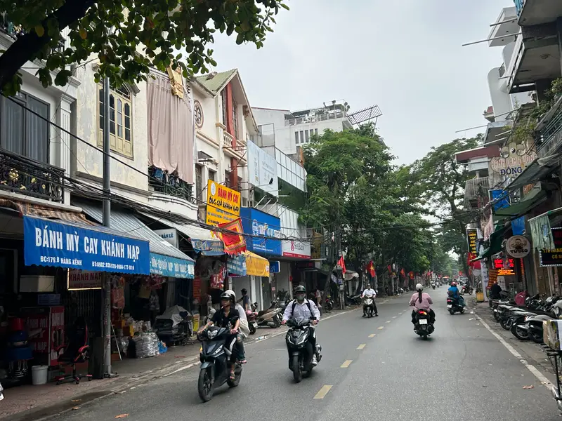 CHÍNH CHỦ TÔ HIỆU 5 TẦNG 130M 25 VNĐ VỈA HÈ KD Ô TÔ TRÁNH... Bán nhà mặt phố tại An Biên, Hải Phòng 01