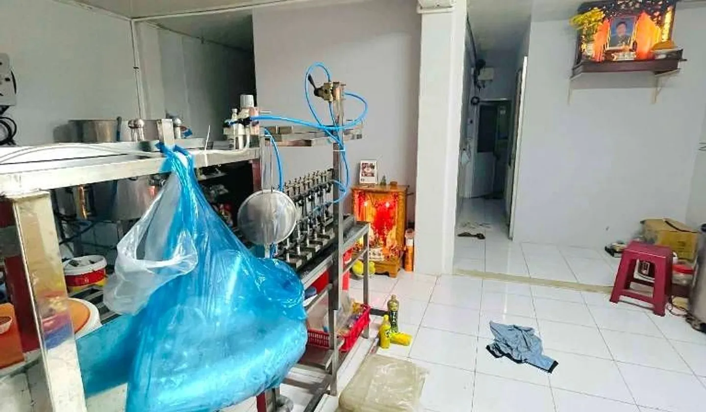 Bán nhà 2 tầng 6 phòng ngủ cạnh chợ Phú Thọ Hòa, Tân Phú... Bán nhà riêng tại Phú Thọ Hòa, Hồ Chí Minh 01