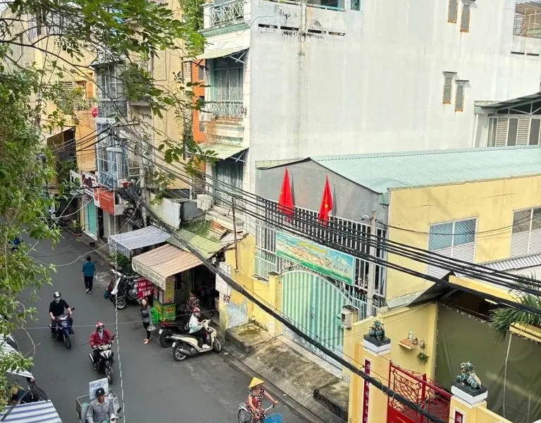 Bán nhà mặt phố Cô Giang, giá ưu đãi hấp dẫn... Bán nhà mặt phố tại Cầu Kiệu, Hồ Chí Minh 01