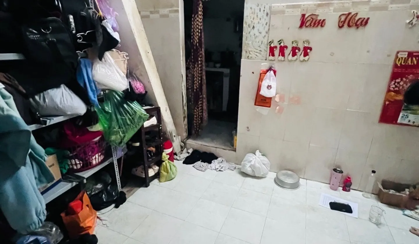 Nhà 2 tầng 19.8m² giá 2.4 tỷ tại Quận 10 gần Cư Xá Bắc Hải... Bán nhà riêng tại Hòa Hưng, Hồ Chí Minh 01
