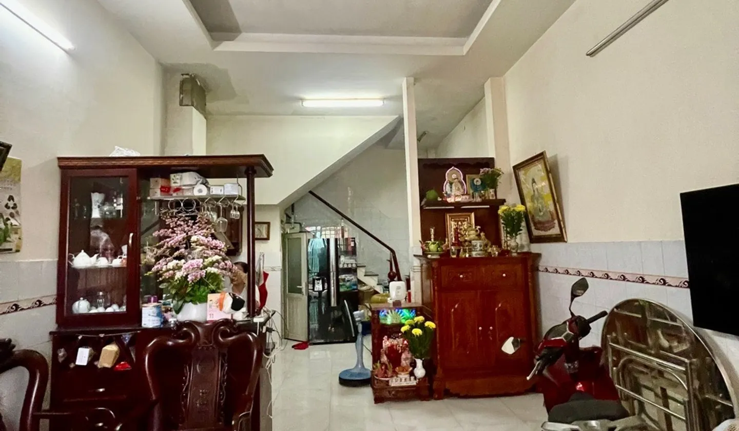 Bán nhà riêng 4 tầng tại Quang Trung, Gò Vấp, 57 m2, sát mặt tiền, giá 8.2 tỷ... Bán nhà riêng tại Thông Tây Hội, Hồ Chí Minh 01