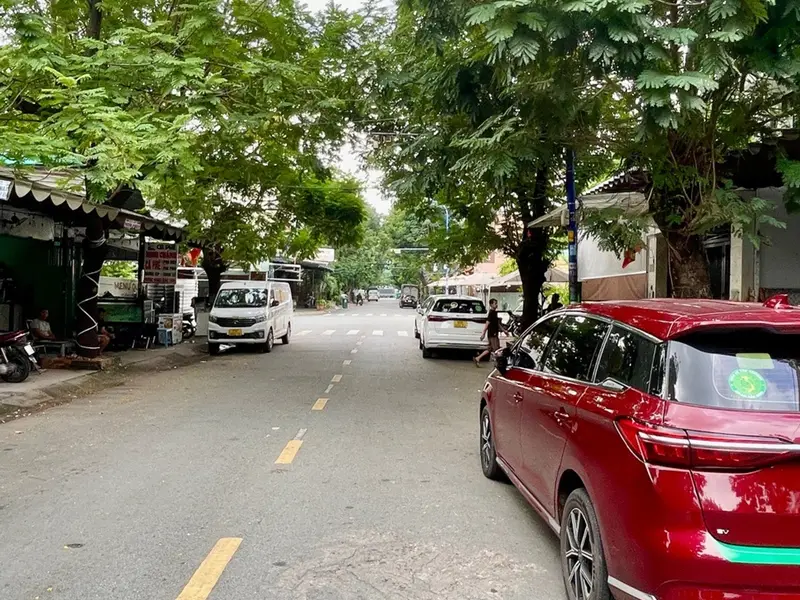 Nhà mặt phố sầm uất ngay trung tâm Tân Phú giá tốt... Bán nhà mặt phố tại Bình Hưng Hòa, Hồ Chí Minh 01