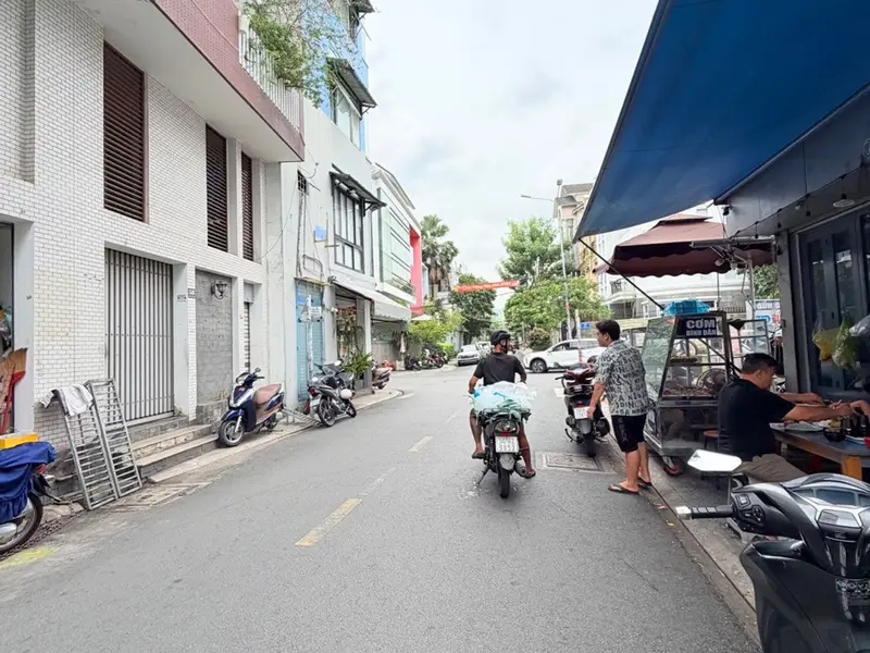 Bán nhà đường Hoa đào phường Cầu Kiệu TP.HCM 10,8 tỷ... Bán nhà mặt phố tại Cầu Kiệu, Hồ Chí Minh 01