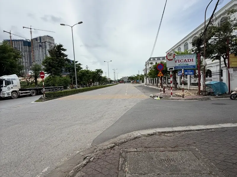 Bán đất khu Hồng Bàng mặt tiền rộng, ngõ ô tô vào tận nơi... Bán đất tại Hồng Bàng, Hải Phòng 01