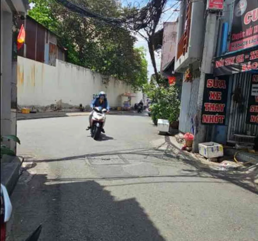 HẺM XE TẢI 6M THÔNG - SÁT MẶT TIỀN ĐƯỜNG - LẠC LONG QUÂN... Bán nhà riêng tại Tân Hòa, Hồ Chí Minh 01