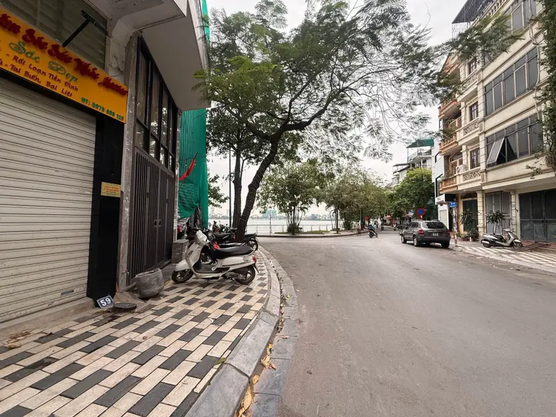#LẠC LONG QUÂN - #TÂY HỒ - VỊ TRÍ SIÊU HIẾ.M - 6 TẦNG - #THANG MÁY - MẶT PHỐ - VỈA HÈ - VIEW HỒ TÂY... Bán nhà riêng tại Tây Hồ, Hà Nội 01