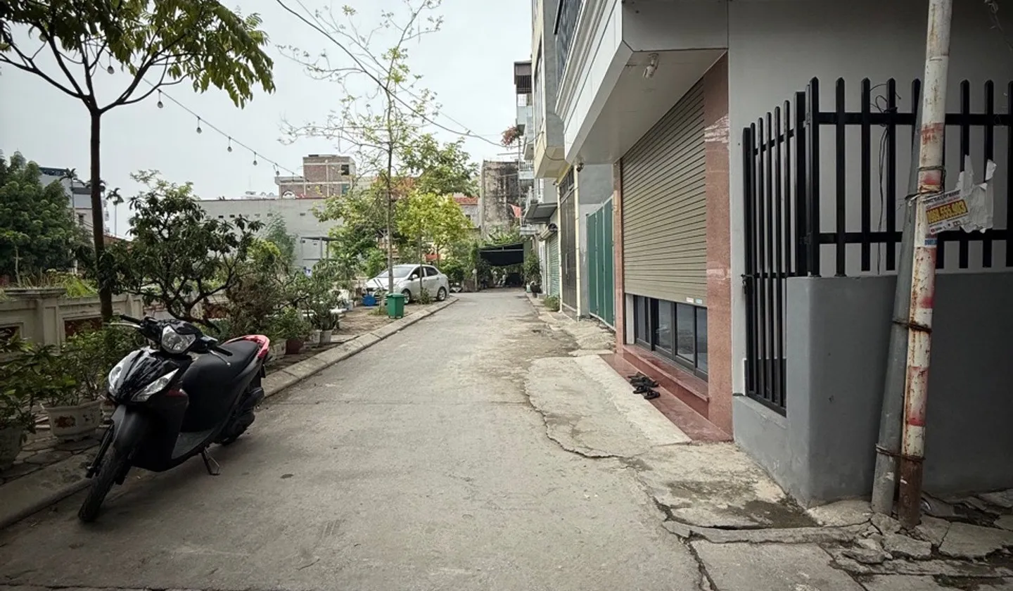 Nhà lô góc 3 mặt tiền view hồ, 7 tầng, phù hợp kinh doanh tại khu vực trung tâm... Bán nhà riêng tại Hoài Đức, Hà Nội 01