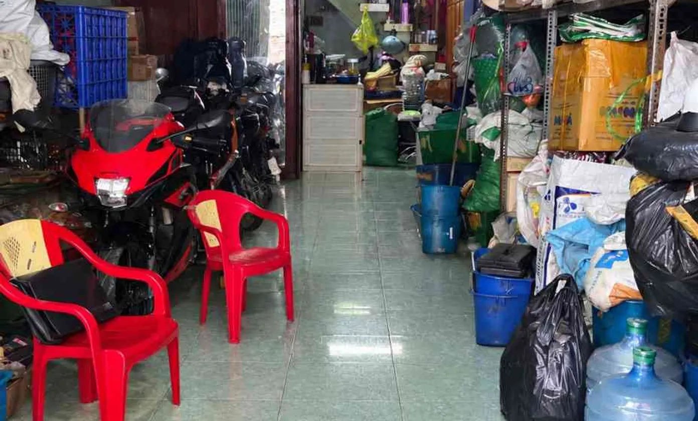 Nhà đẹp 2 tầng, hẻm rộng ngay chợ Tân Hòa Đông, Quận 6... Bán nhà riêng tại Phú Lâm, Hồ Chí Minh 01