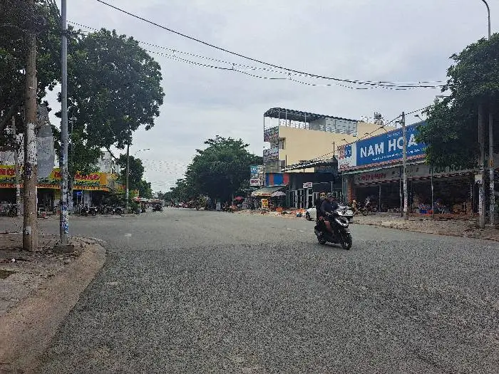 Bán nhà mặt phố 2 tầng tại Bình Tân, mặt tiền 4.3m, diện tích 123m2, giá 11.3 tỷ... Bán nhà mặt phố tại Bình Tân, Hồ Chí Minh 01