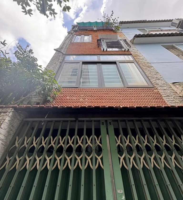 Nhà 4 tầng nhỏ hẻm trung tâm Phú Nhuận giá 3.99 tỷ... Bán nhà riêng tại Đức Nhuận, Hồ Chí Minh 01