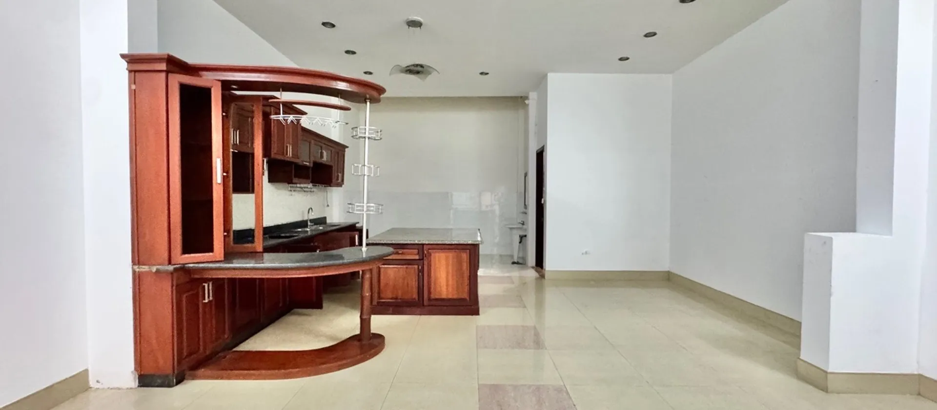 Nhà mặt phố P4 Tân Bình - 5 tầng siêu đẹp, kinh doanh đỉnh... Bán nhà mặt phố tại Tân Sơn Nhất, Hồ Chí Minh 01
