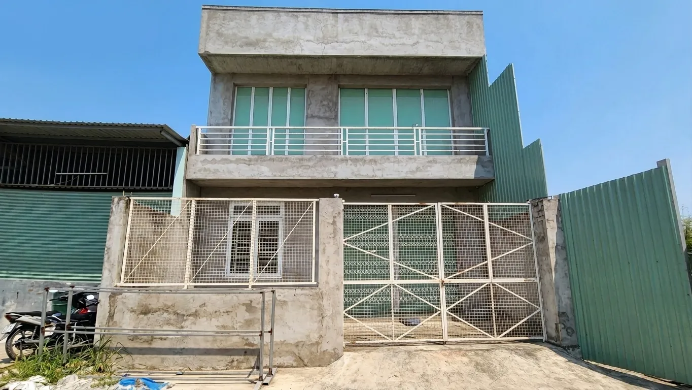 BÁN NHÀ 250m² Ở ĐINH ĐỨC THIỆN BÌNH CHÁNH, RỘNG 10M, HẺM THÔNG, Ô TÔ ĐỖ CỬA, NHỈNH 4 TỶ... Bán nhà riêng tại Bình Chánh, Hồ Chí Minh 01