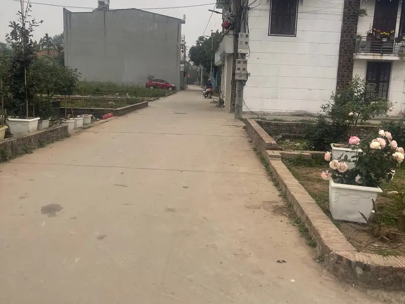 Hơn 2tỷ full thổ cư. ngõ xe tải vào đất gần nhiều dự án... Bán đất tại Quang Minh, Hà Nội 01