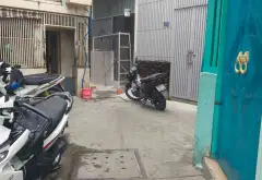 Nhà mới xây gần chợ lớn, cực tiện nghi... Bán nhà riêng tại Phú Định, Hồ Chí Minh 01