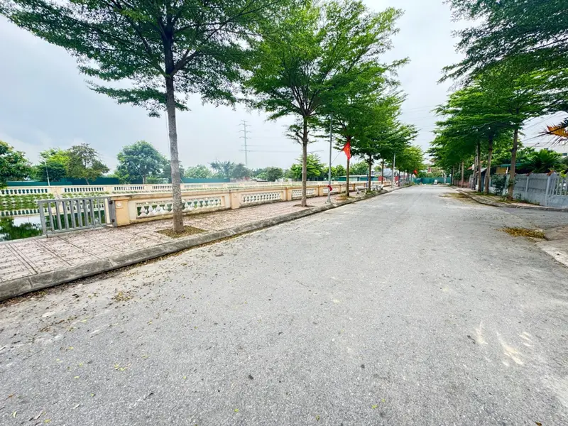 Đất nhỏ xinh giữa lòng Nam Hồng, gần hồ điều hòa... Bán đất tại Phúc Thịnh, Hà Nội 01