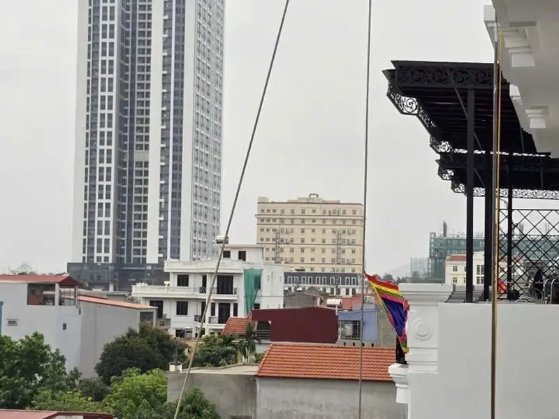 Nhà 4 Tầng Hướng Đông Nam Trung Tâm Hồng Bàng Có Thang Máy Riêng Và Gara Ô Tô... Bán nhà riêng tại Hồng Bàng, Hải Phòng 01